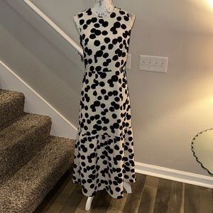 Who what wear sleeveless polka dot cream dress size small